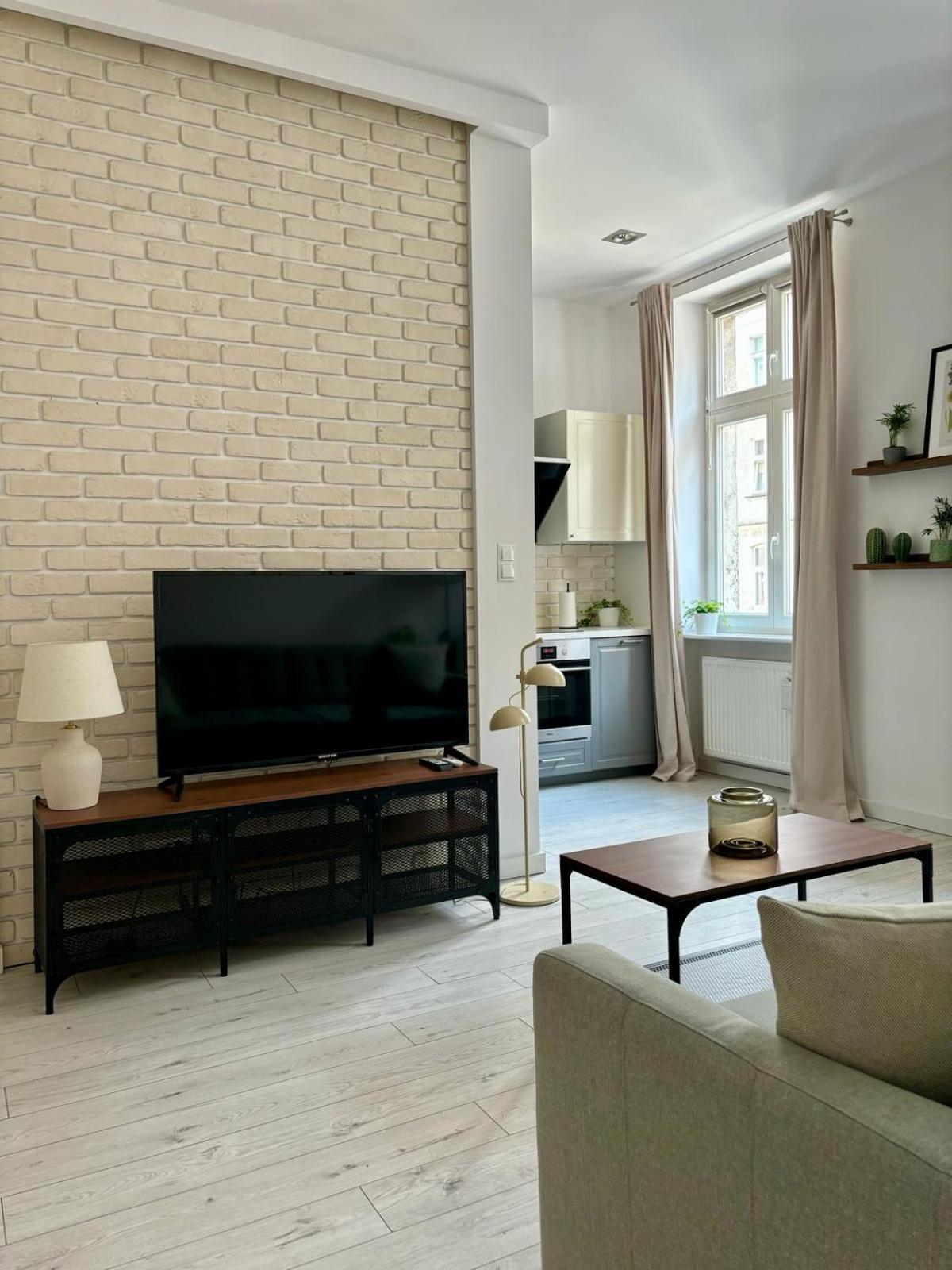 Klimatyczne Mieszkanie W Centrum Poznań Extérieur photo